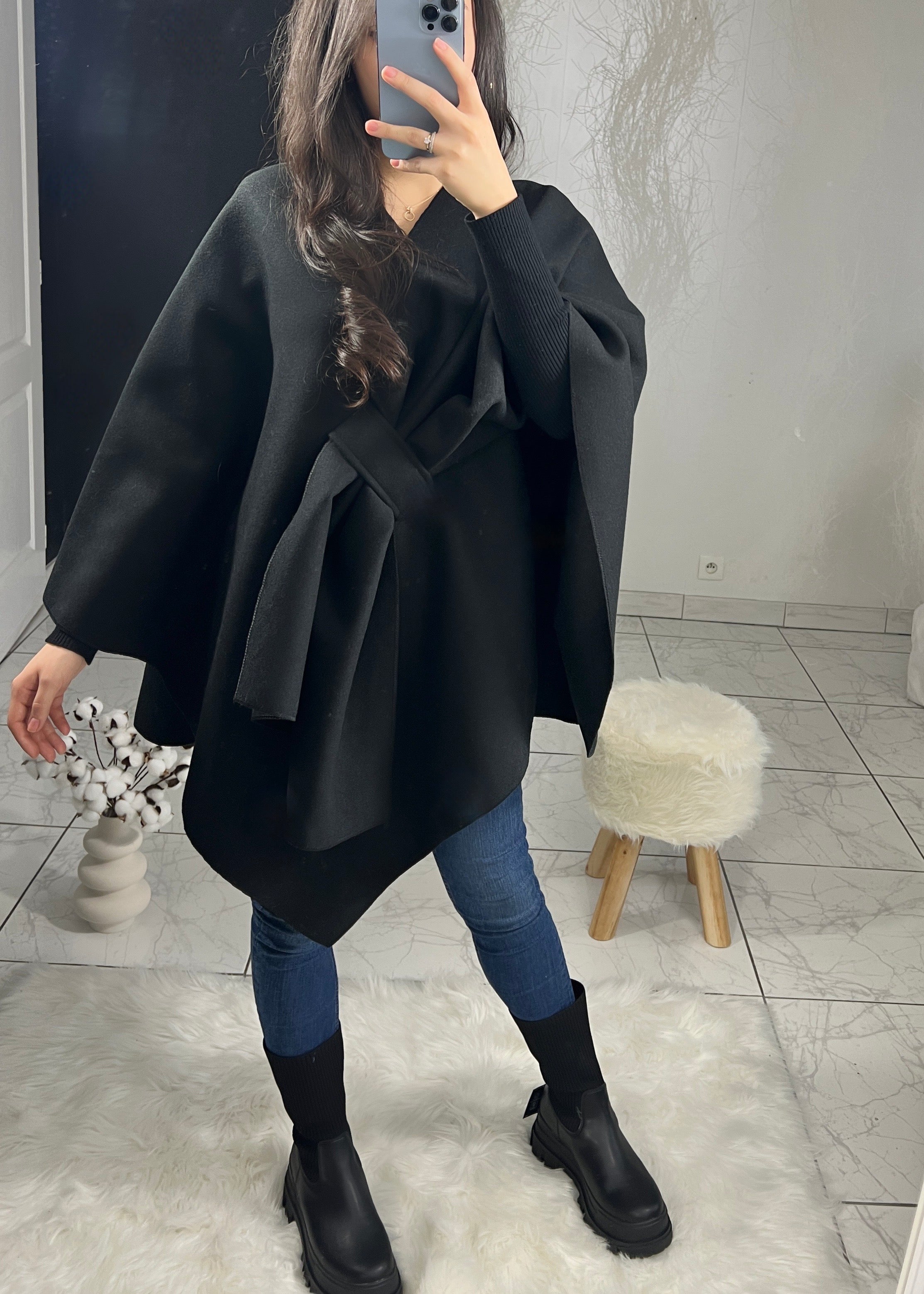 Black ALINA cape – Naicia & Co