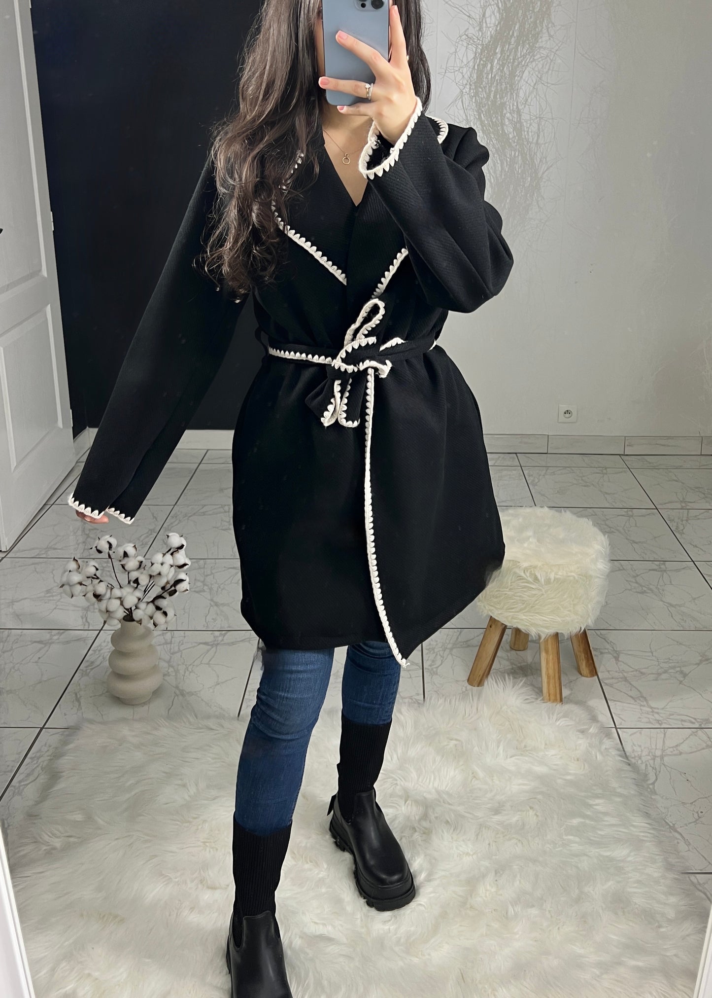 NELY black coat